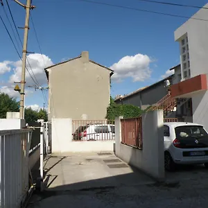 Appartement Proche Centre Avec Parking Prive Avignon