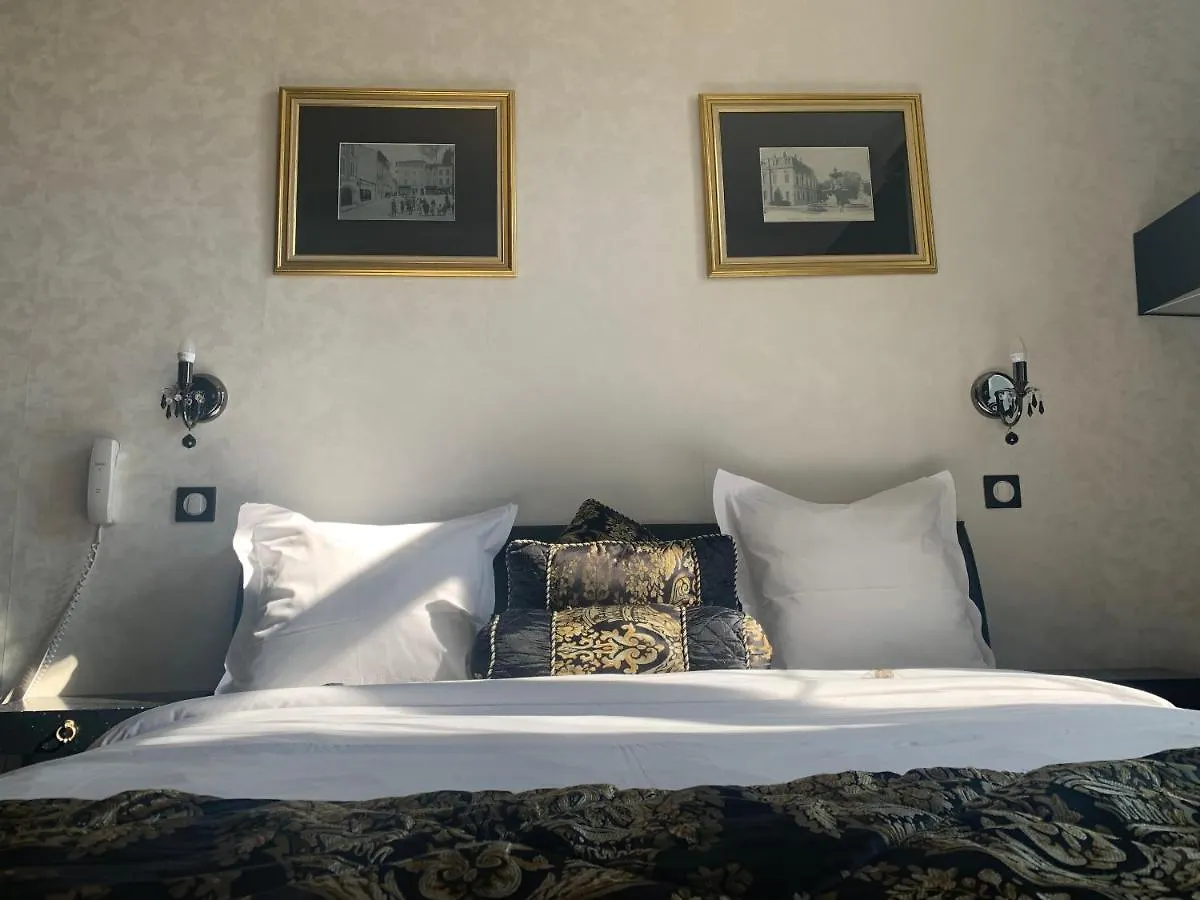 Hotel Beausoleil Μοντελιμάρ 2*,  Γαλλία