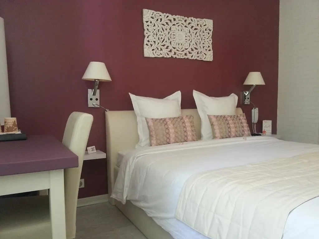 Hotel Beausoleil Μοντελιμάρ