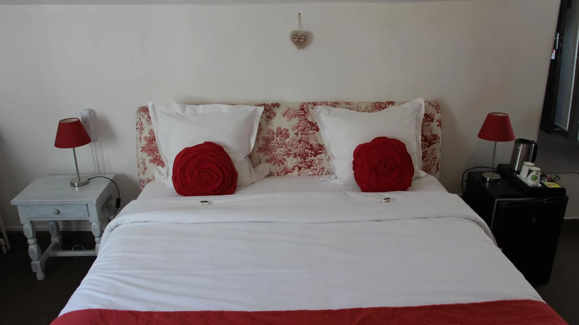 Hotel Beausoleil Μοντελιμάρ 2*,  Γαλλία