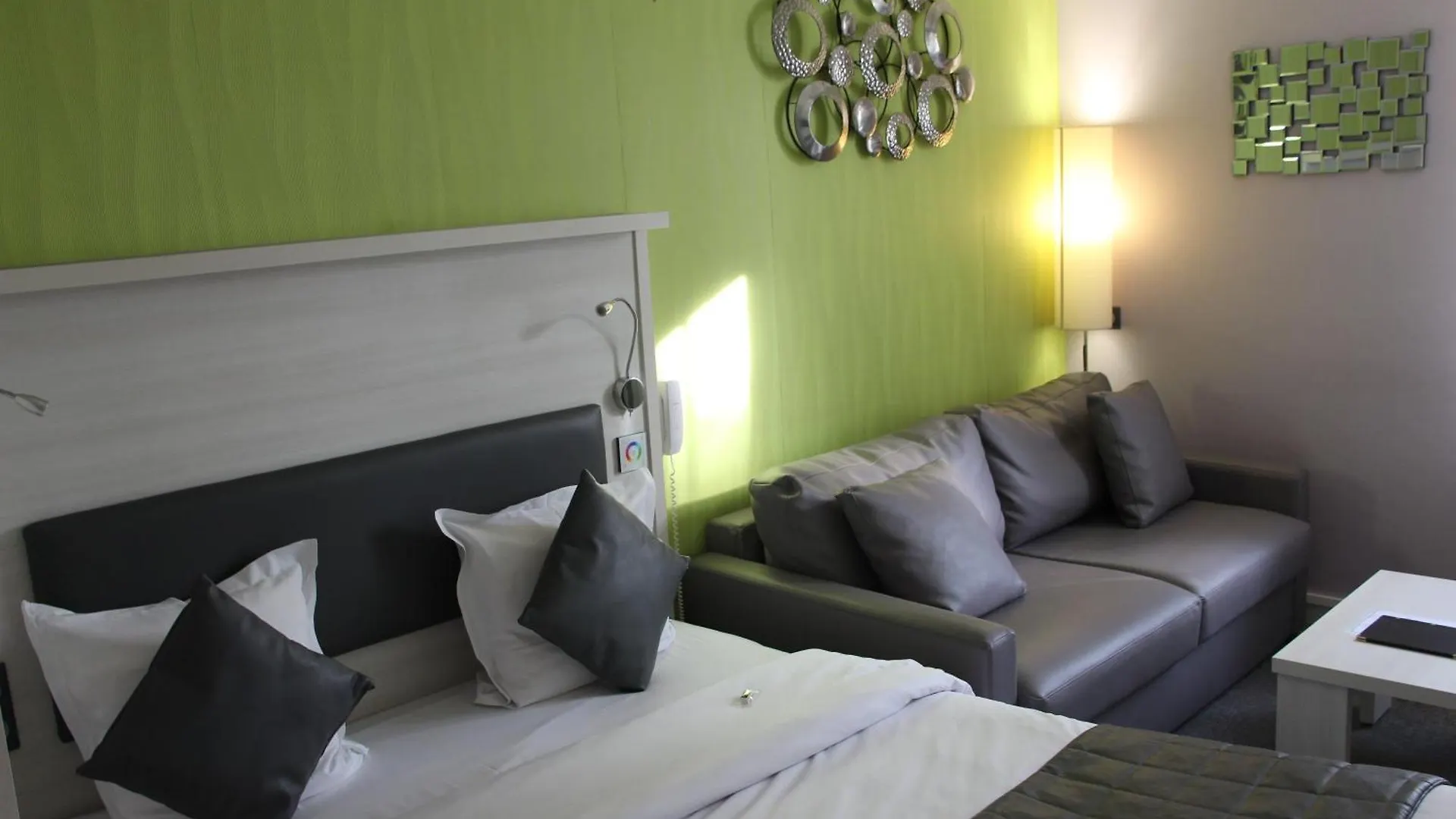 Hotel Beausoleil Μοντελιμάρ
