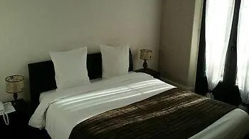 Hotel Beausoleil Μοντελιμάρ 2*,  Γαλλία