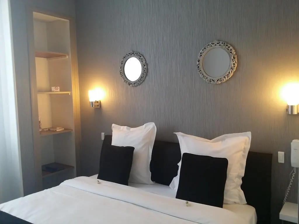 Hotel Beausoleil Μοντελιμάρ 2*,  Γαλλία